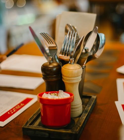 how to clean stainless steel flatware - image 1